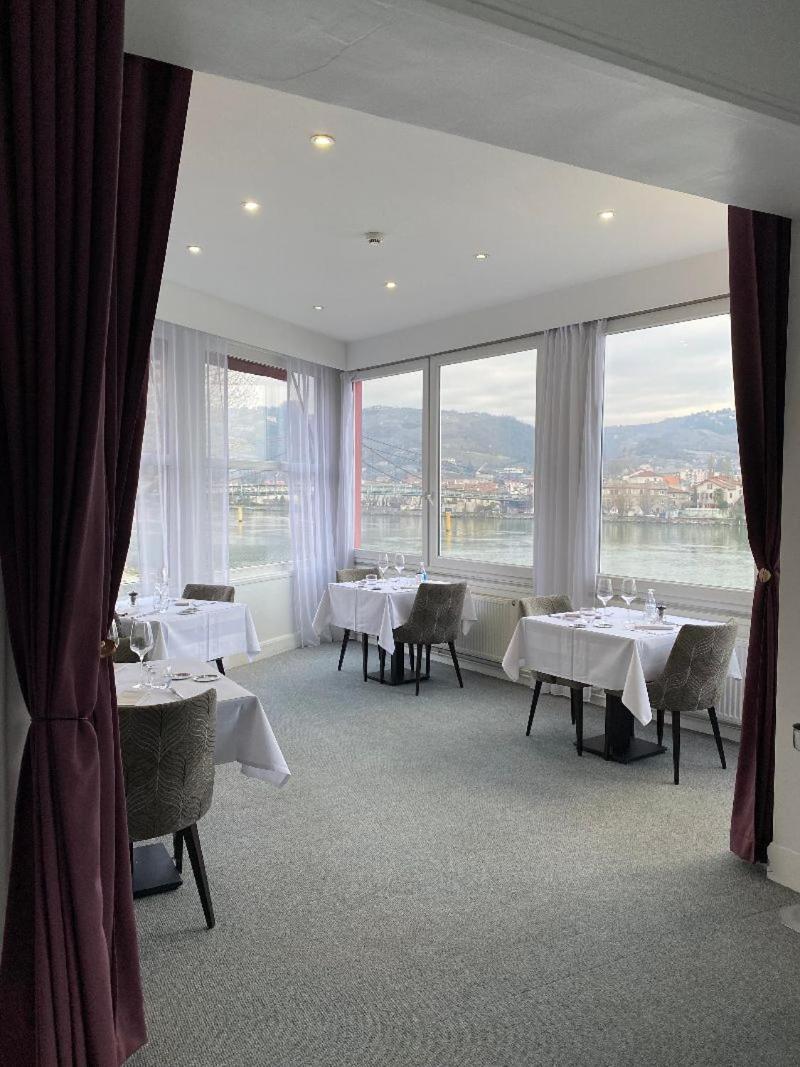 Hotel Le Bellevue Les Roches-de-Condrieu Luaran gambar