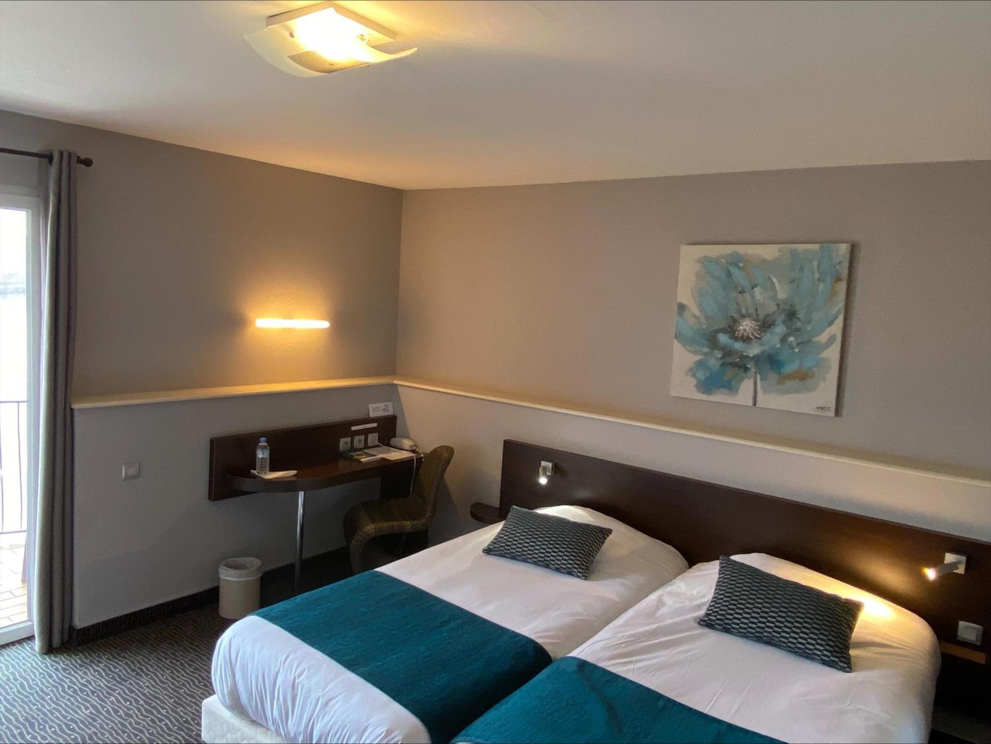 Hotel Le Bellevue Les Roches-de-Condrieu Luaran gambar